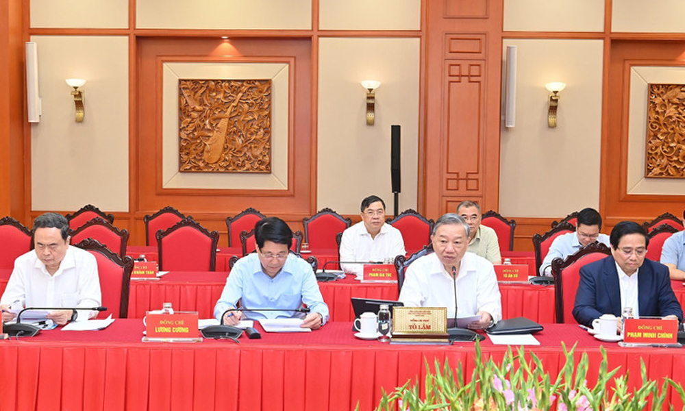  Thực hiện pháp luật về phân cấp, phân quyền, phân định thẩm quyền khi vận hành chính quyền địa phương 2 cấp